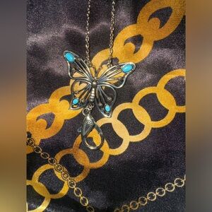 Paparazzi 🦋 Necklace and earrings